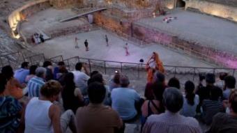 A l'amfiteatre de Tàrraco  OFERIRAN RECREACIONS SOBRE COM ERA EL DIA ABANS D'UNA LLUITA DE GLADIADORS EL PUNT AVUI
