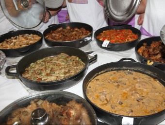 Una imatge de cassoles del vint-i-unè sopar gastronòmic de Sils BEATRIZ MAGÍN / FOTO: EL PUNT AVUI