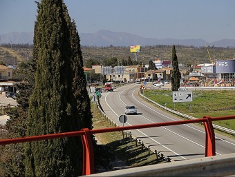La zona industrial de Pont de Molins ocupara 50 hectàrees a l'entorn de l'empresa Calsina Carré, entre l'N-II i l'AP-7. MANEL LLADÓ