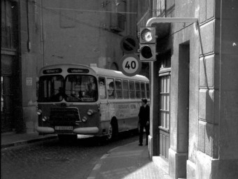 El primer bus urbà de Valls, en una imatge presa tres anys després de l'entrada en servei AMV /GALIMANY