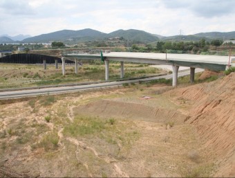 Un dels viaductes del quart cinturó a mig fer a Viladecavalls des de fa més de tres anys ANDREU PUIG