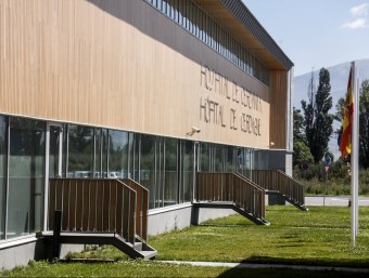 Façana principal del centre hospitalari, que s'ha d'inaugurar el mes que ve. ACN