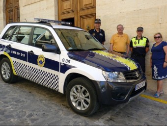 Presentació del nou vehicle de la policia local. B. SILVESTRE