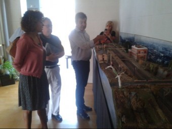 Dolors Montserrat va visitar diversos espais i equipaments de Montmeló acompanyada de polítics EL 9 NOU
