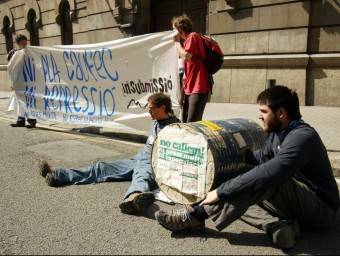 La protesta que va tenir lloc a la porta de la Model, on Jose Garcia va passar unes hores prèvies al trasllat a Quatre Camins GABRIEL MASSANA