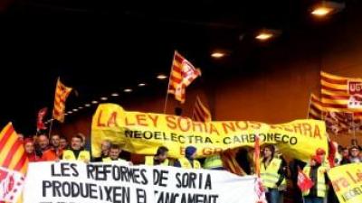 Els treballadors i el govern d'Aran es van manifestar al túnel de Viella ahir per reclamar solucions ACN