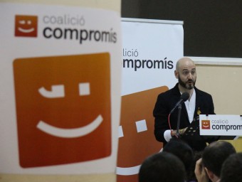 Joan Lluís Escoda s'adreça als assistents a la presentació. B. VIDAL