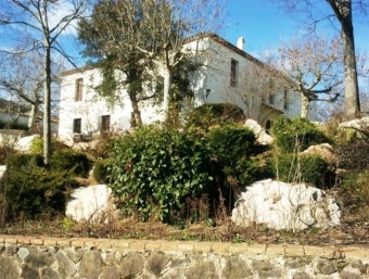 La masia Montcorb , on van tenir lloc els fets EL PUNT AVUI
