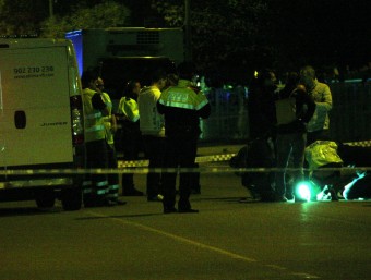 La Policia Científica treballant en el lloc dels fets ACN