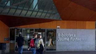 La biblioteca Jaume Fuster, a la plaça Lesseps de Barcelona, és la més concorreguda de la ciutat, amb gairebé set-cents mil usuaris a l'any QUIM PUIG