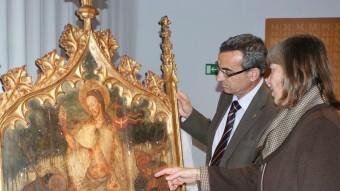 Presentació de la taula gòtica, a càrrec de l'aleshores president provincial, Jaume Gilabert, i la directora del Museu ARXIU
