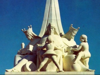 Monument als reis d'Orient. EL PUNT AVUI