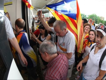 Un dels trens de la Diada del 2012, noliejat per Figueres i Girona, i contra els que l'Estat va presentar denúncia LL. S