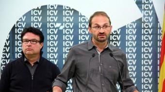El coordinador nacional d'ICV, Joan Herrera, i el líder d'EUiA, Joan Josep Nuet, valorant el resultat del 9-N ACN