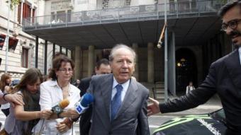 L'empresari Josep Lluís Núñez, a la sortida d'una vista del judici pel cas Hisenda, el 2011 ORIOL DURAN