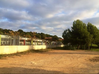 L'escola Josep Guinovart, al costat de la qual es construirà l'IES Castelldefels R.M.B