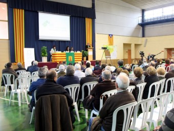 El pavelló municipal de Pira s'ha omplert d'alcaldes de micropobles en la primera convenció d'aquests municipis ACN