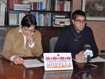 Rhamsés Ripollés i Malú Blasco en conferència de premsa. EL PUNT AVUI