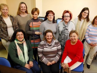 Grup de dones participants en el Programa Clara. SERGIO MAESTRO