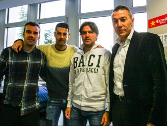 El cos tècnic de la selecció –Puigdollers, Gerard, Roger i Aguado–, dilluns a la seu de la FCF ÀLEX GALLARDO / FCF