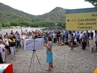 Acte a Cala Montjoi organitzat per l'Iaeden l'agost passat per explicar la seva oposició al projecte d'El Bulli Foundation LLUÍS SERRAT