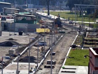 Esector del parc Central on s'està culminant un nou tram exclusiu per a ciclistes MANEL LLADÓ