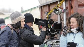 Jennifer Connelly escolta les instruccions de Claudia Llosa durant el rodatge de ‘No llores, vuela’ JOSÉ HARO / WANDA FILMS