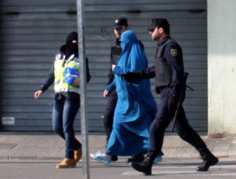 La dona detinguda a Malgrat de Mar en l'operació de la policia espanyola contra el gihadisme ACN