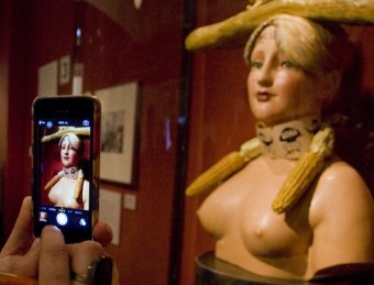 ‘Bust de dona retrospectiu', de Salvador Dalí, l'obra que centra la nova mostra que es pot visitar al Castell de Púbol fins al gener LLUÍS SERRAT