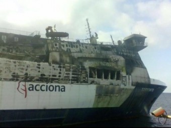 El vaixell ‘Sorrento', després de l'incendi ACN