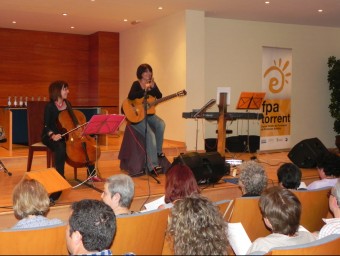 Eva Dénia i Merxe Martínez en concert a la Casa de la Cultura. PEP VAL