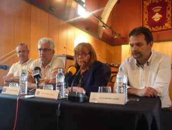Els quatre caps de llista que han pactat el nou govern de Castelló: d'esquerra a dreta, Josep Manuel Gallego (plataforma Cívica), Julià Genovés (PP), Assumpció Brossa (CiU), i Xavier Martinez (Udem) E.C