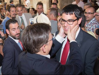 Salutació cordial entre el president de la Generalitat i l'alcalde Morella. EL PUNT AVUI