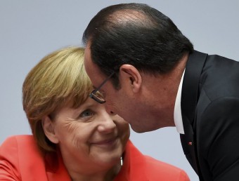 Merkel i Hollande en una fotografia del maig passat T.S. / REUTERS