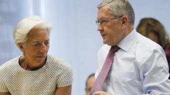 Christine Lagarde, de l'FMI, amb Klaus Regling, gerent del Mecanisme Europeu d'Estabilitat OLIVIER HOSLET / EFE