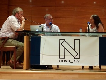 “Nova Ràdio” és el projecte radiofònic de Guanyant Torrent. ESCORCOLL