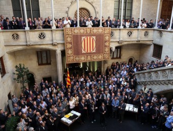 L'acte que es va fer al Palau de la Generalitat amb els alcaldes dels municipis que van aprovarla moció en defensa del dret a decidir, el 4 d'octubre de l'any passat QUIM PUIG