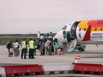 Un avió d'Air Nostrum, companyia que enllaça Lleida amb les Illes Balears ACN