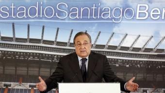 Florentino Pérez en una compareixença al Santiago Bermabéu. REUTERS