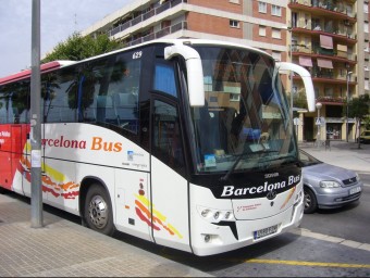Un bus a l'estació de Mataró. El 2008 es va inaugurar la línia que unia el Maresme amb l'aeroport de Girona LL.M