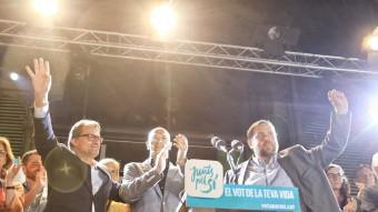 Artur Mas, Raül Romeva i Oriol Junqueras ahir, celebrant els resultats de la candidatura de Junts pel Sí a la plaça del Born ANDREU PUIG