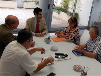 Reunió de l'alcaldessa de Picassent amb el gerent d'FGV. CEDIDA