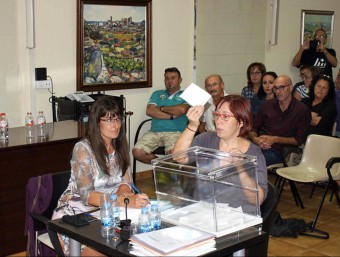 El ple de Calafell va aprovar l'adhesió a l'AMI amb una votació secreta a proposta de l'alcalde, Ramon Ferré (PSC), per facilitar la llibertat de vot. A. CALAFELL