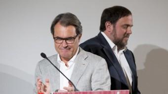 Oriol Junqueras i Artur Mas, durant un acte de la campanya electoral de Junts pel Sí ALBERT SALAMÉ