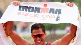 Plese creua la meta de l'Ironman Barcelona GETTY IMAGES