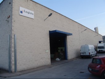 La nau de la distribuïdora Logista a Celrà està situada al carrer Llevant i està dedicada al sector tabaquer. Q. FERNÁNDEZ