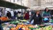 Els experts recomanen la dieta mediterrània, rica en fruita, verdures i llegums per protegir dels efectes nocius de la carn EL PUNTAVUI