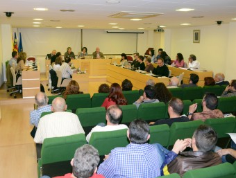 Sessió plenària de l'Ajuntament de Paiporta. EL PUNT AVUI