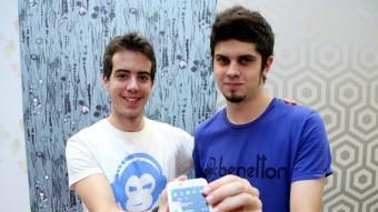 Miquel Tolosa i Marc Illa, dos dels vuit joves amics que formen part del projecte.  JUANMA RAMOS
