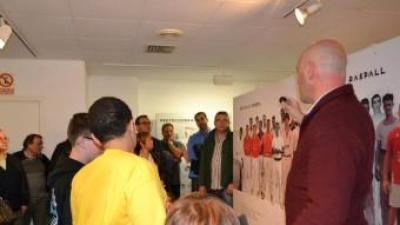 Acte d'inauguració de l'exposició sobre pilota valenciana a la Casa de la Cultura de Quart de Poblet. EL PUNT AVUI